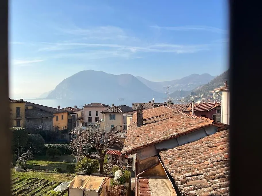 Apartment Bellissimo Trilo Vista Lago Sulzano Italy